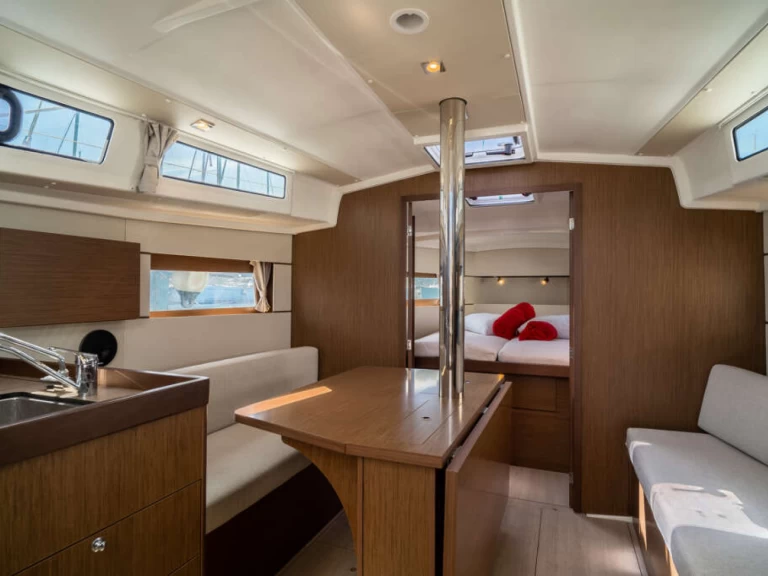 Vermietung Segelboot Bénéteau mit Führerschein