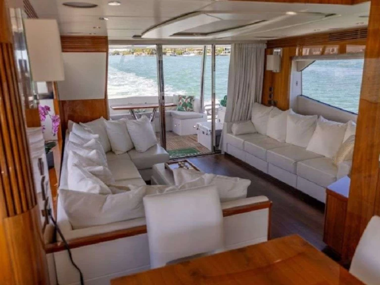 YachtCharter in Miami Beach - Sunseeker Asha auf SamBoat