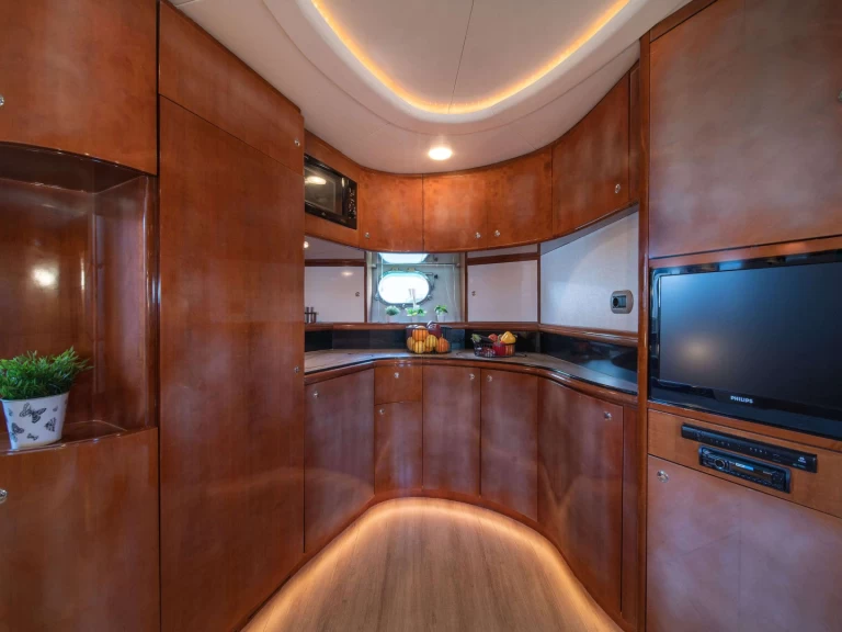 Yacht mieten in Athen zum besten Preis