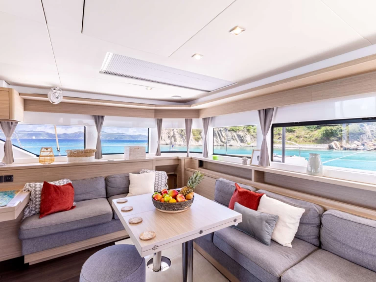 Boot mieten Athen günstig VALINOR - Summer