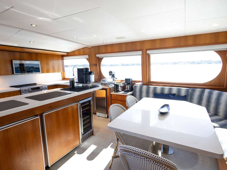 Vermietung Yacht Broward mit Führerschein