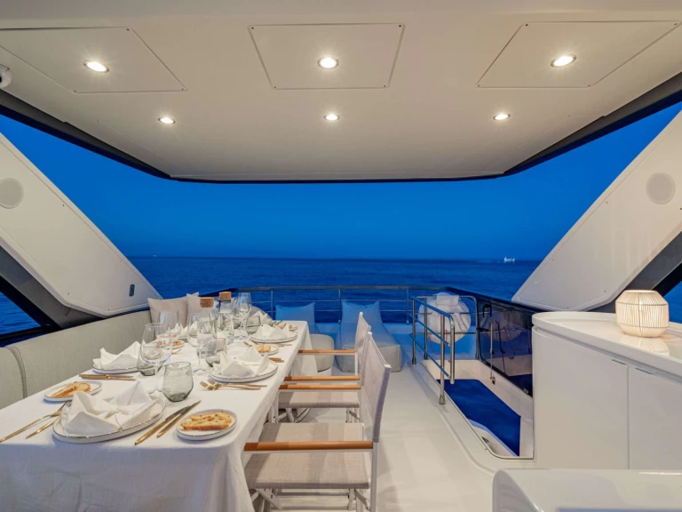 Vermietung Yacht Azimut mit Führerschein