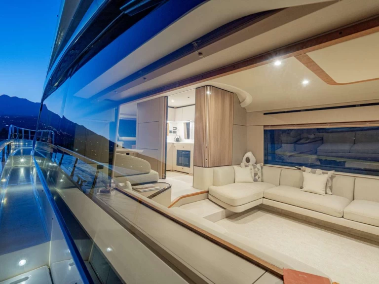 Azimut SBK mieten Riposto