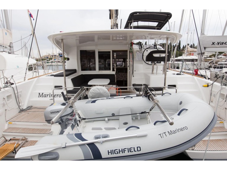 Katamaran mieten in Lavrion zum besten Preis