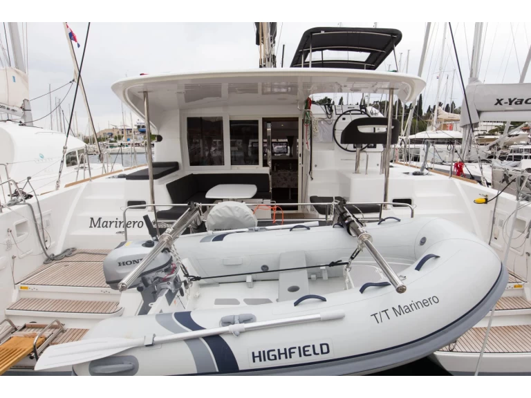 Katamaran mieten in Lavrion zum besten Preis