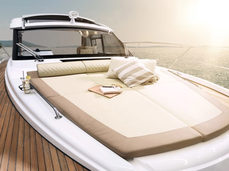 Ein Bavaria Bavaria SR36HT mieten in Biograd na Moru