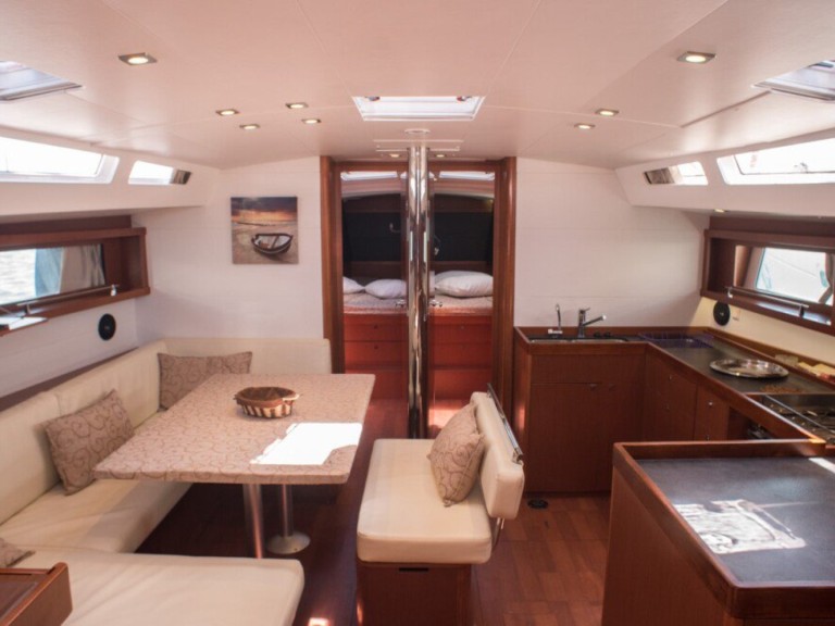 YachtCharter in Ávdira - Bénéteau Oceanis 48 auf SamBoat