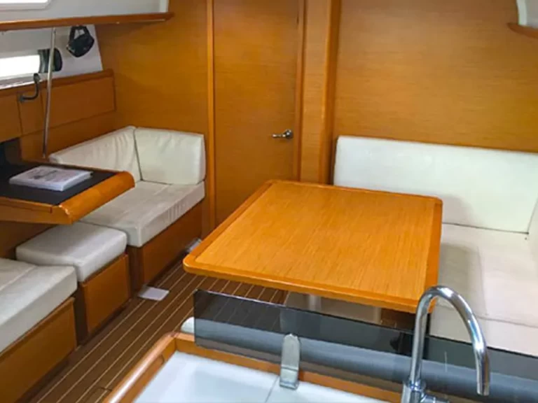 Bootsverleih Jeanneau Sun Odyssey 409 Lefkáda Samboat