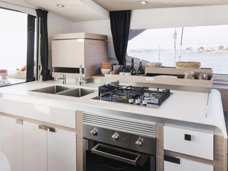 Ein Fountaine Pajot Aura 51 mieten in Belize City