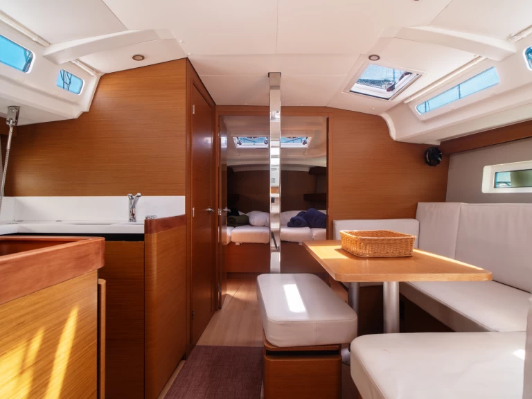 Boot mieten Olbia günstig Sun Odyssey 440