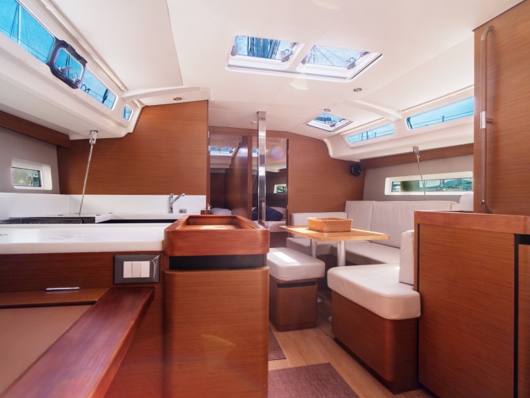 Segelboot mit oder ohne Skipper Jeanneau mieten in Olbia