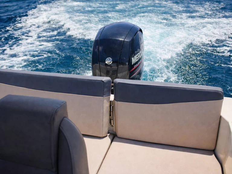 Ein Quicksilver Activ 605 Sundeck mieten in Mandelieu-la-Napoule