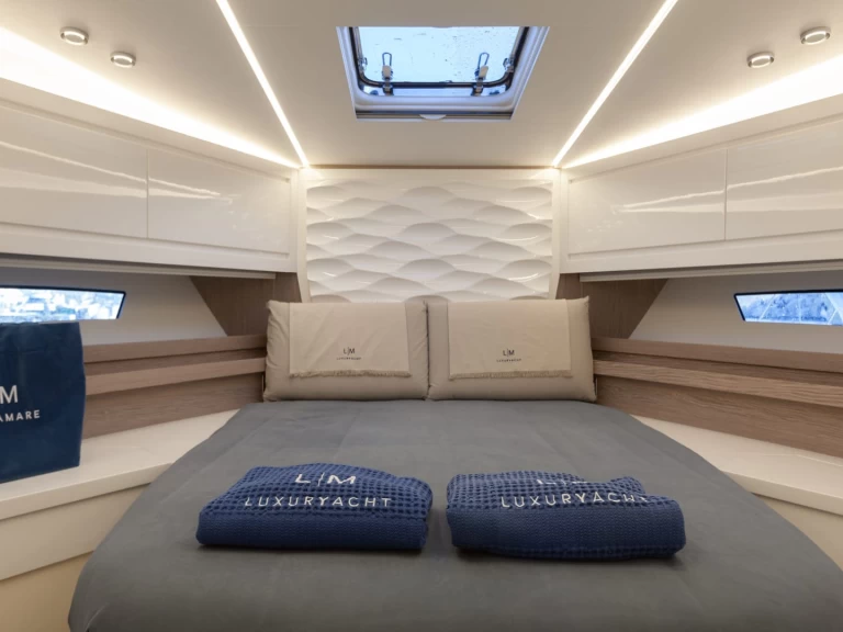 Boot mieten Salerno günstig Fiart 4Seven