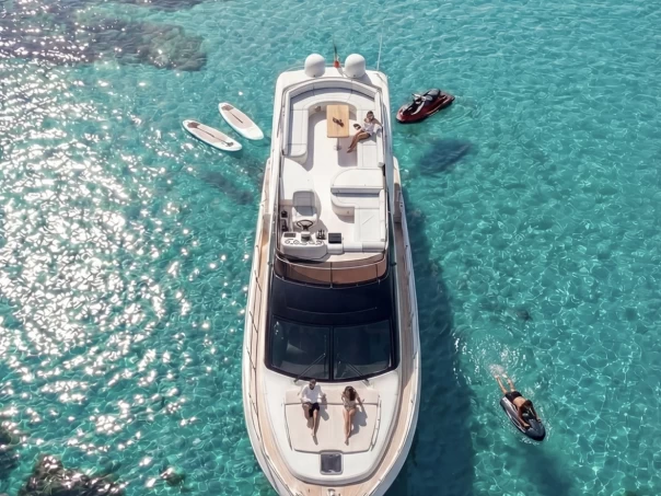 Motorboot mieten in Portisco zum besten Preis