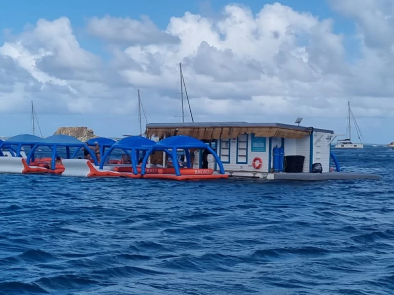 Ein Bénéteau Flyer 650 Open mieten in Marigot