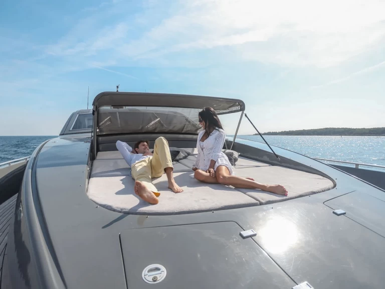 Boot mieten Saint-Tropez günstig A4