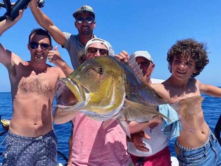 Ein Saver 33 Saver 33 sport mieten in Marina di Portisco