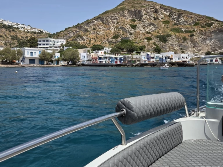 Vermietung Motorboot Isatek Cobra mit Führerschein