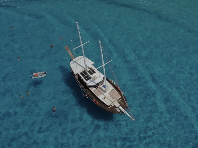 Vermietung Yacht Custom Gulet-Motor Sailor mit Führerschein