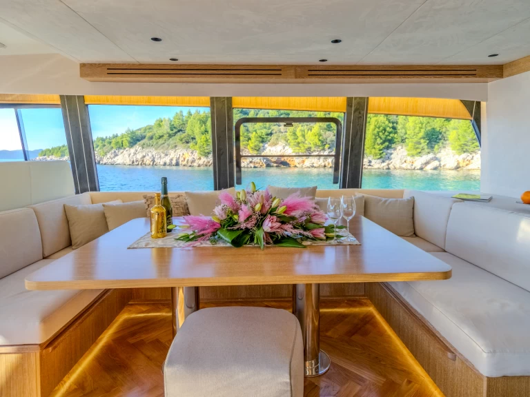 YachtCharter in Dubrovnik -  Motoryacht C9 auf SamBoat