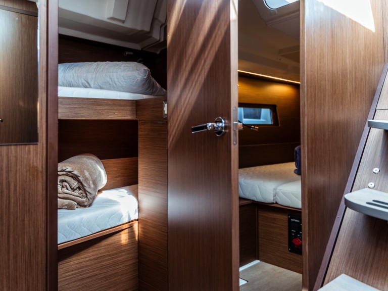 Bénéteau Oceanis 46.1 mieten Olbia