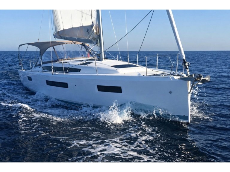 YachtCharter in Nettuno - Jeanneau Sun Odyssey 440 auf SamBoat