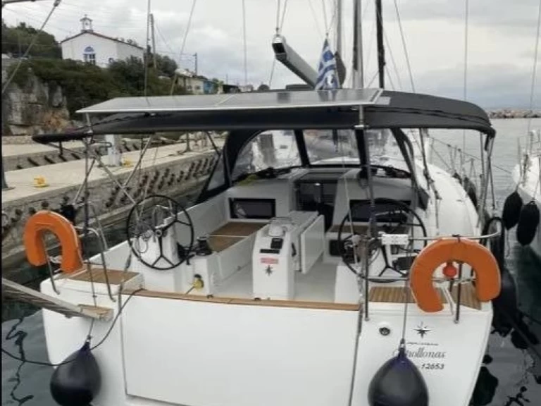 Bootsverleih Jeanneau Sun Odyssey 440 Gouviá Samboat