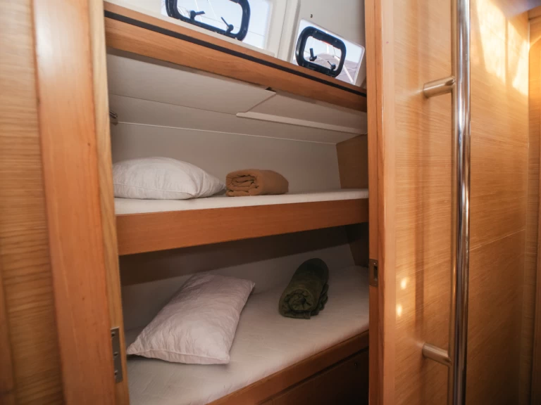 Ein Dufour Dufour 56 Exclusive mieten in Olbia