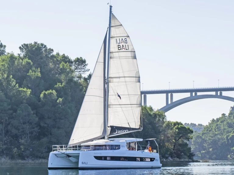 Katamaran mit oder ohne Skipper Bali mieten in Skradin