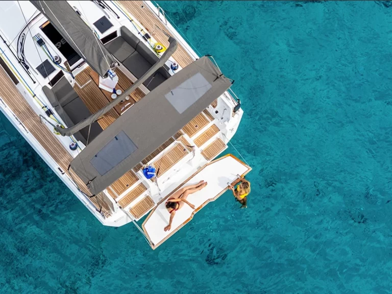 Boot mieten Álimos günstig Dufour 44