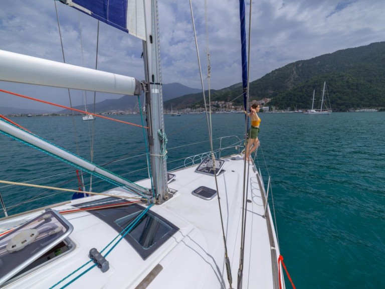 YachtCharter in Fethiye - Bénéteau Beneteau Oceanis 40 Cansum auf SamBoat