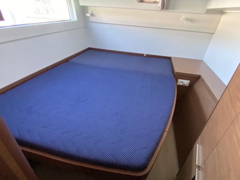 Ein Lagoon Lagoon 40 mieten in Capo d'Orlando