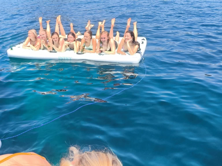 Ein Bénéteau Flyer 7.7 SUNdeck mieten in Cannes