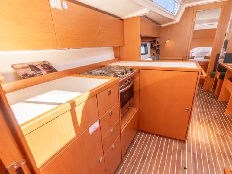 Ein Bavaria Bavaria C38 mieten in Nikiána