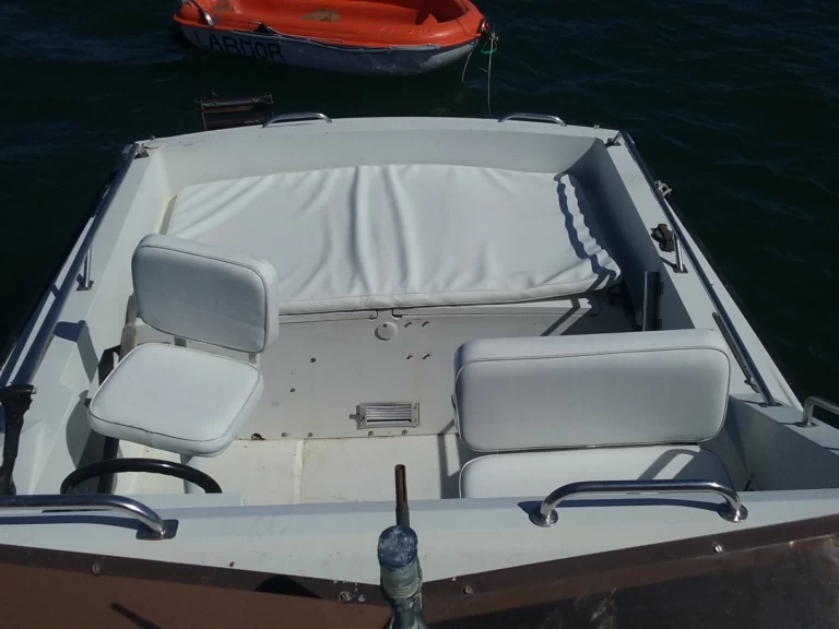 Motorboot mieten in Lège-Cap-Ferret zum besten Preis