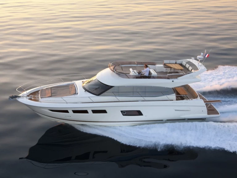 Sunseeker Sunseeker 60 mieten Saint-Tropez