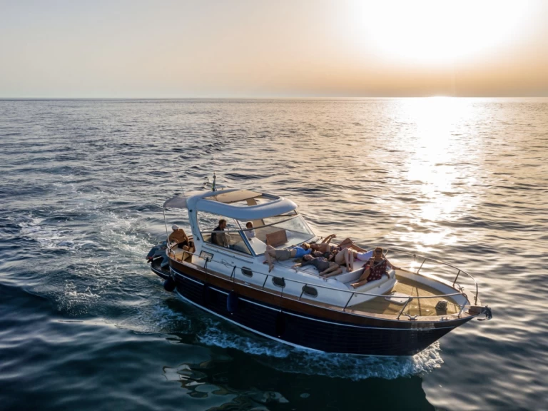 Motorboot mieten in Sorrent zum besten Preis