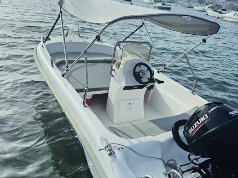 Motorboot mieten in Sant Andreu de Llavaneres zum besten Preis