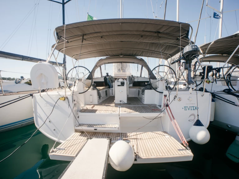 Bootsverleih Jeanneau Sun Odyssey 490 Olbia Samboat