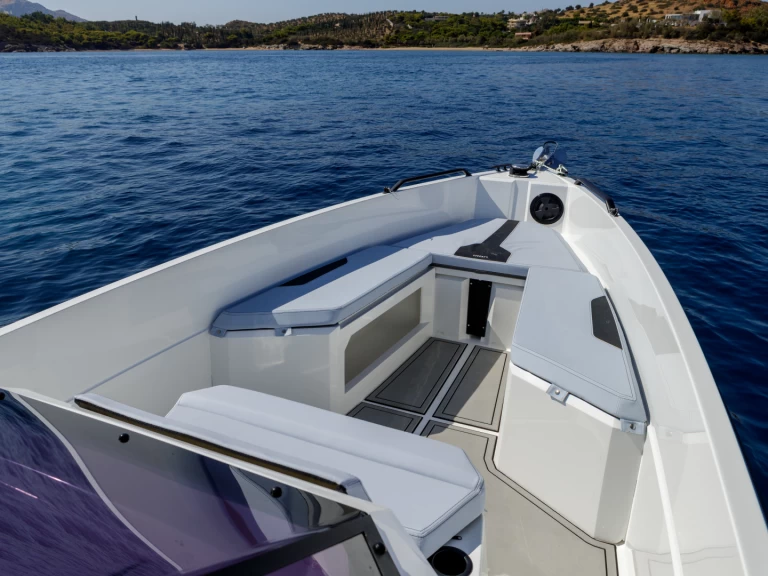 Ein  Iron 827 mieten in Pórto Chéli