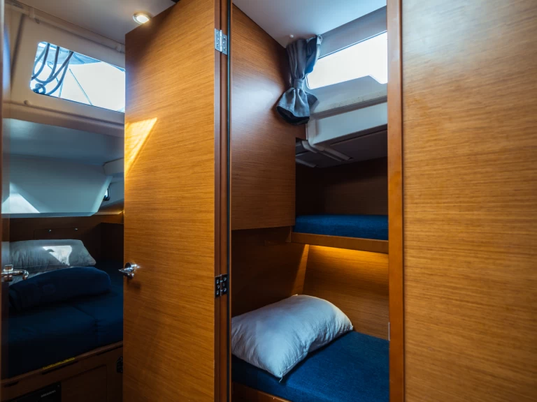 Boot mieten Olbia günstig Sun Odyssey 490