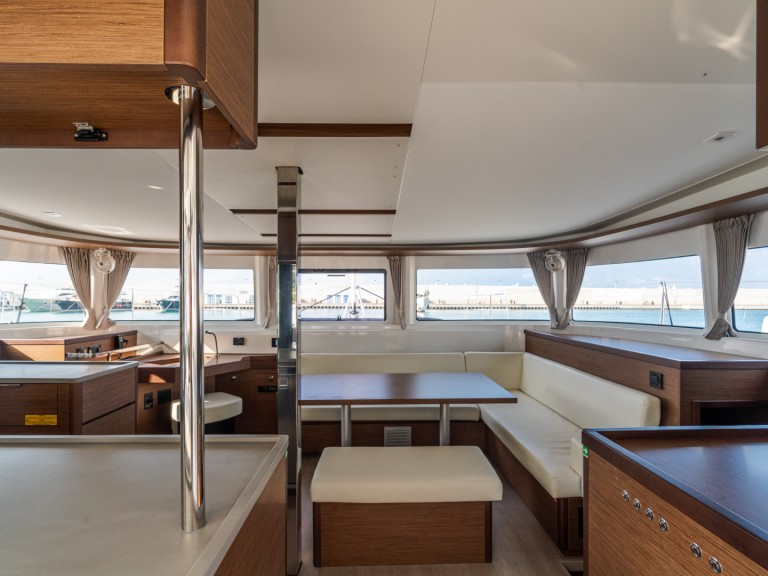 Katamaran mit oder ohne Skipper Lagoon mieten in Castellammare del Golfo