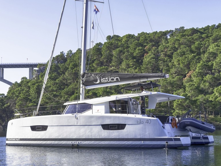 Katamaran mit oder ohne Skipper Fountaine Pajot mieten in Skradin