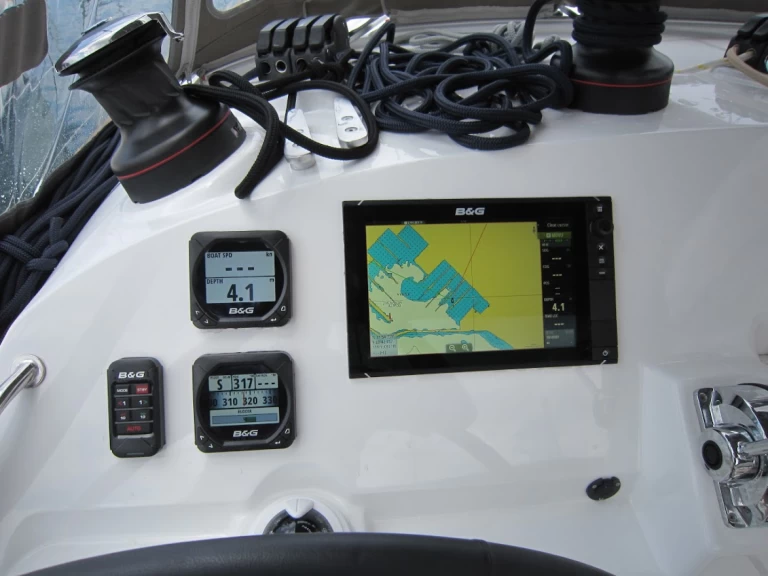 Katamaran mit oder ohne Skipper Lagoon mieten in Lavrion