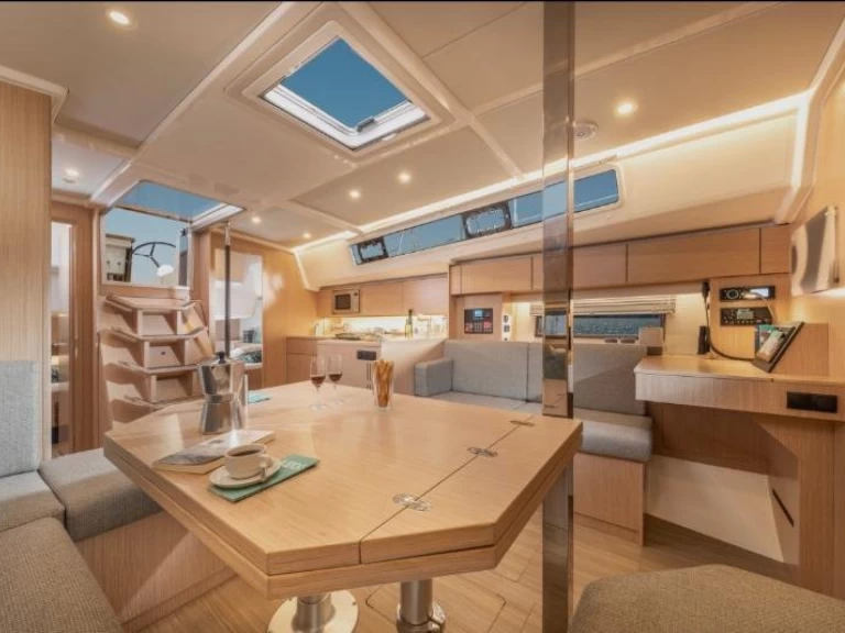 Ein Bavaria Bavaria C42 mieten in Skiathos