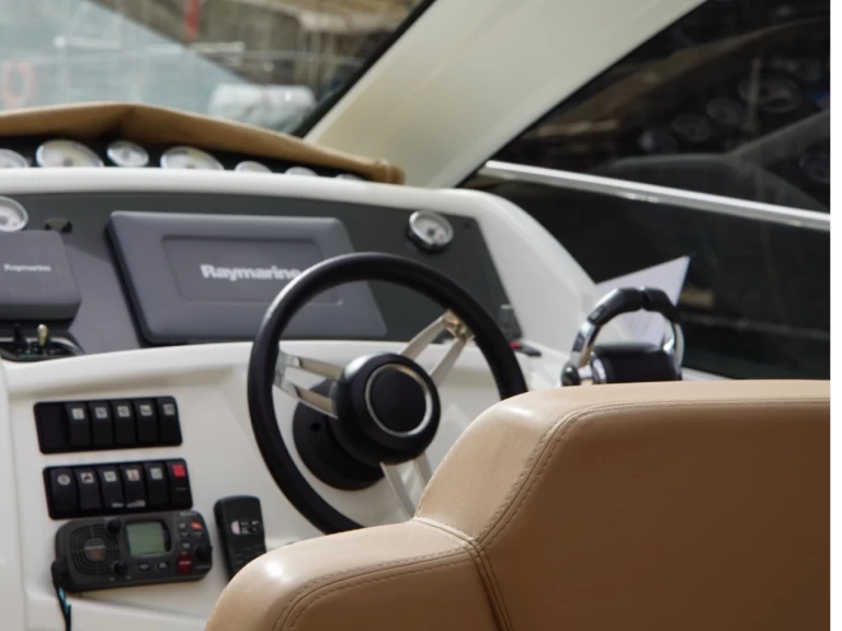 Motorboot mieten in Madeira Islands - Jeanneau LEADER 9 HT