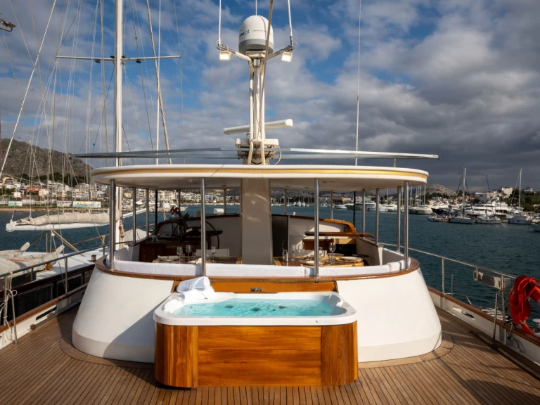 Yacht mit oder ohne Skipper Codecasa mieten in Salaminas