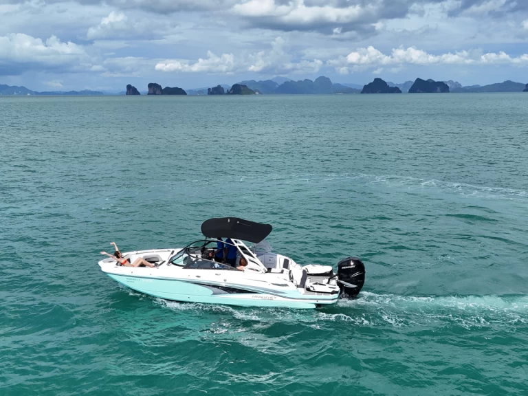 Motorboot mit oder ohne Skipper Monterey mieten in Phuket