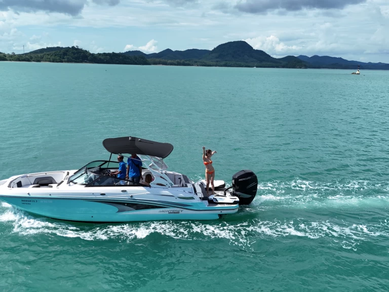 Vermietung Motorboot Monterey mit Führerschein