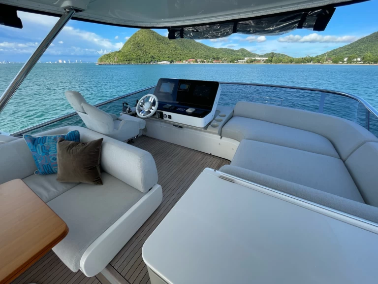 Azimut Azimut 60 Fly mieten Phuket